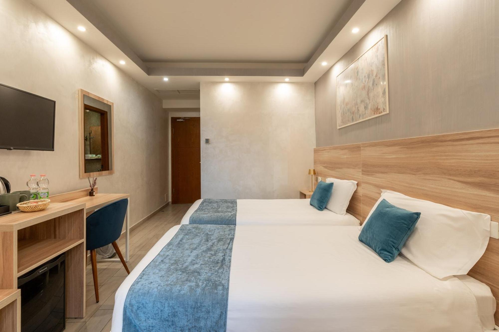 Drago D'Oro Guesthouse - Accross From Metro Vittorio Emanuele Екстер'єр фото