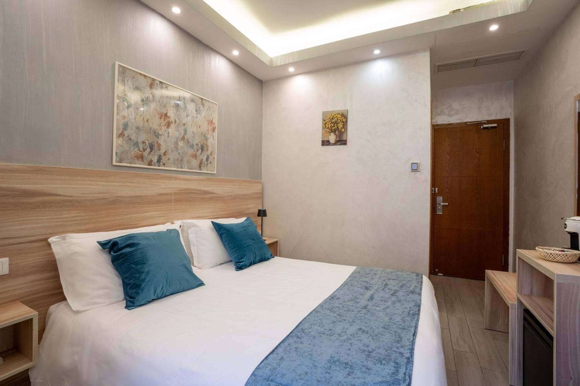 Drago D'Oro Guesthouse - Accross From Metro Vittorio Emanuele Екстер'єр фото